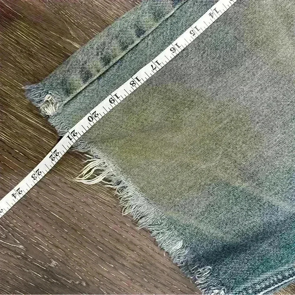 Vintage Carhartt Men’s Cutoff Distressed Jeans Shorts Size 40 - Picture 4 of 6